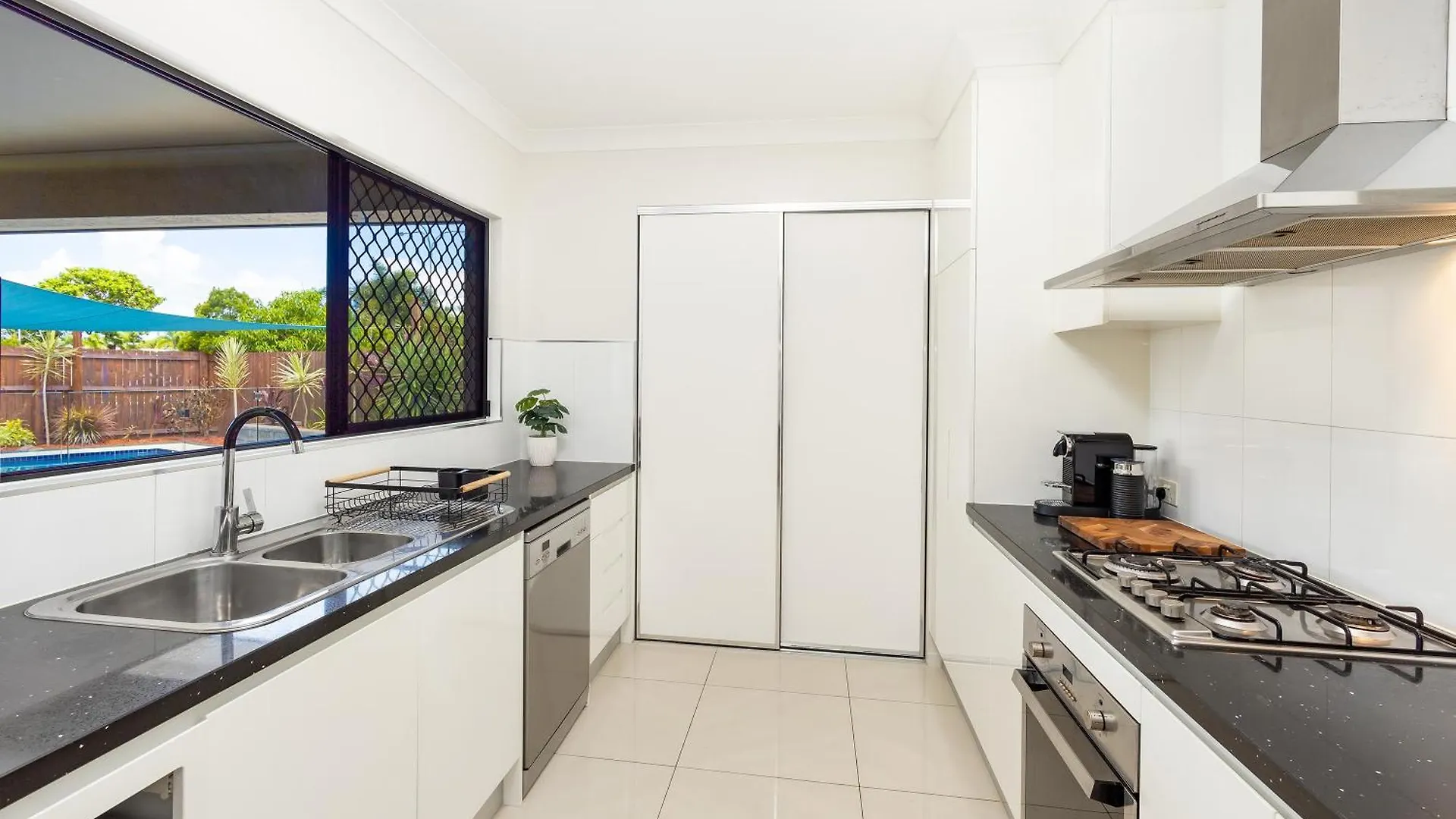 4Br Smithfield Serenity; Pool, Bbq & Pool Table 0*,